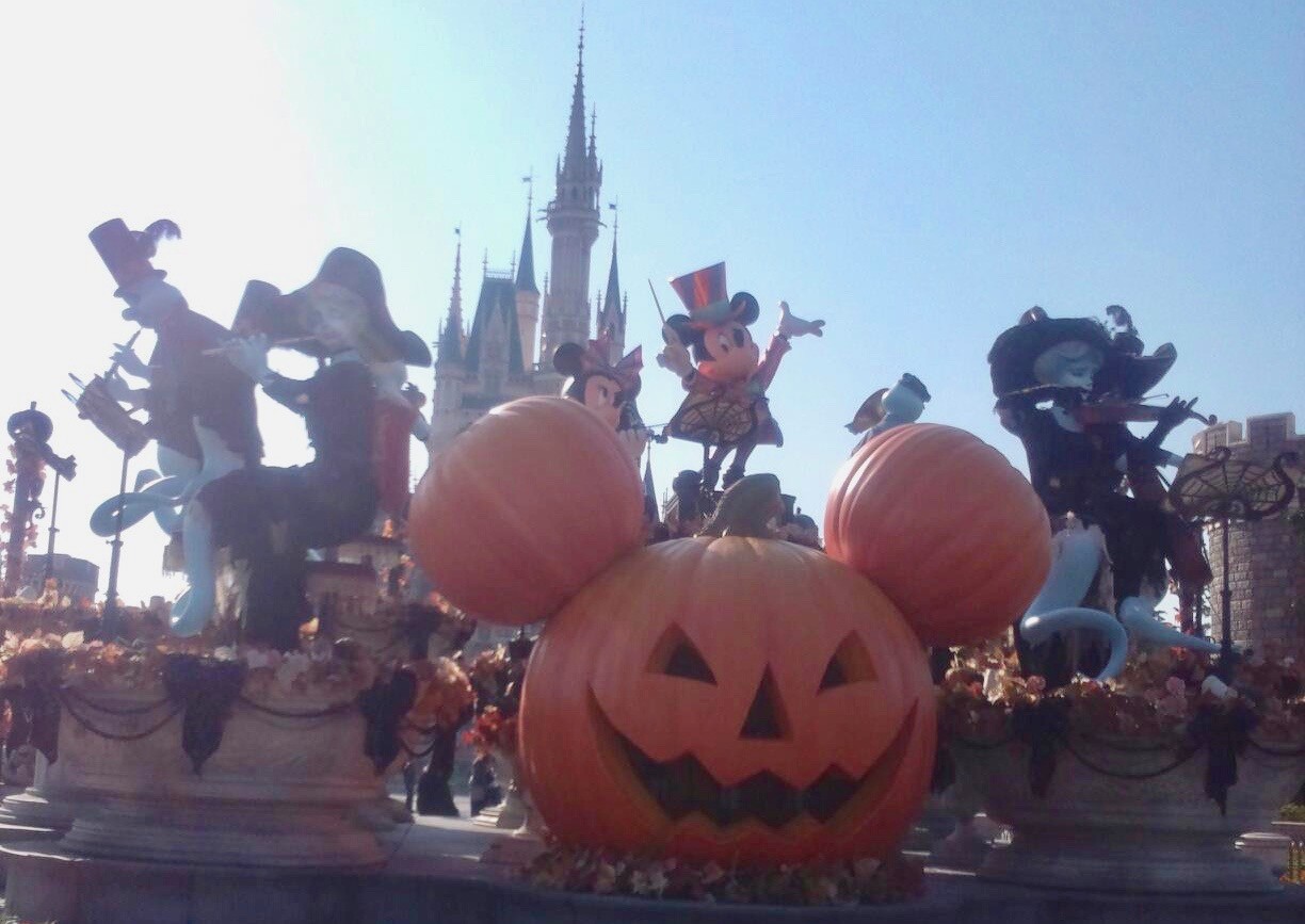 ディズニー　ハロウィン　混雑