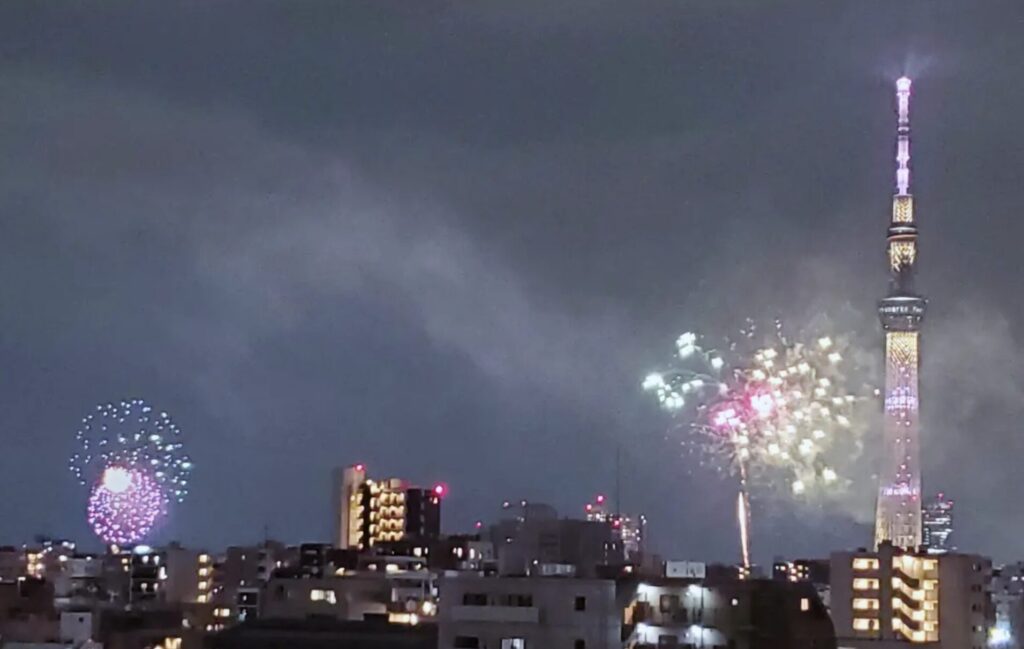 隅田川花火大会混雑